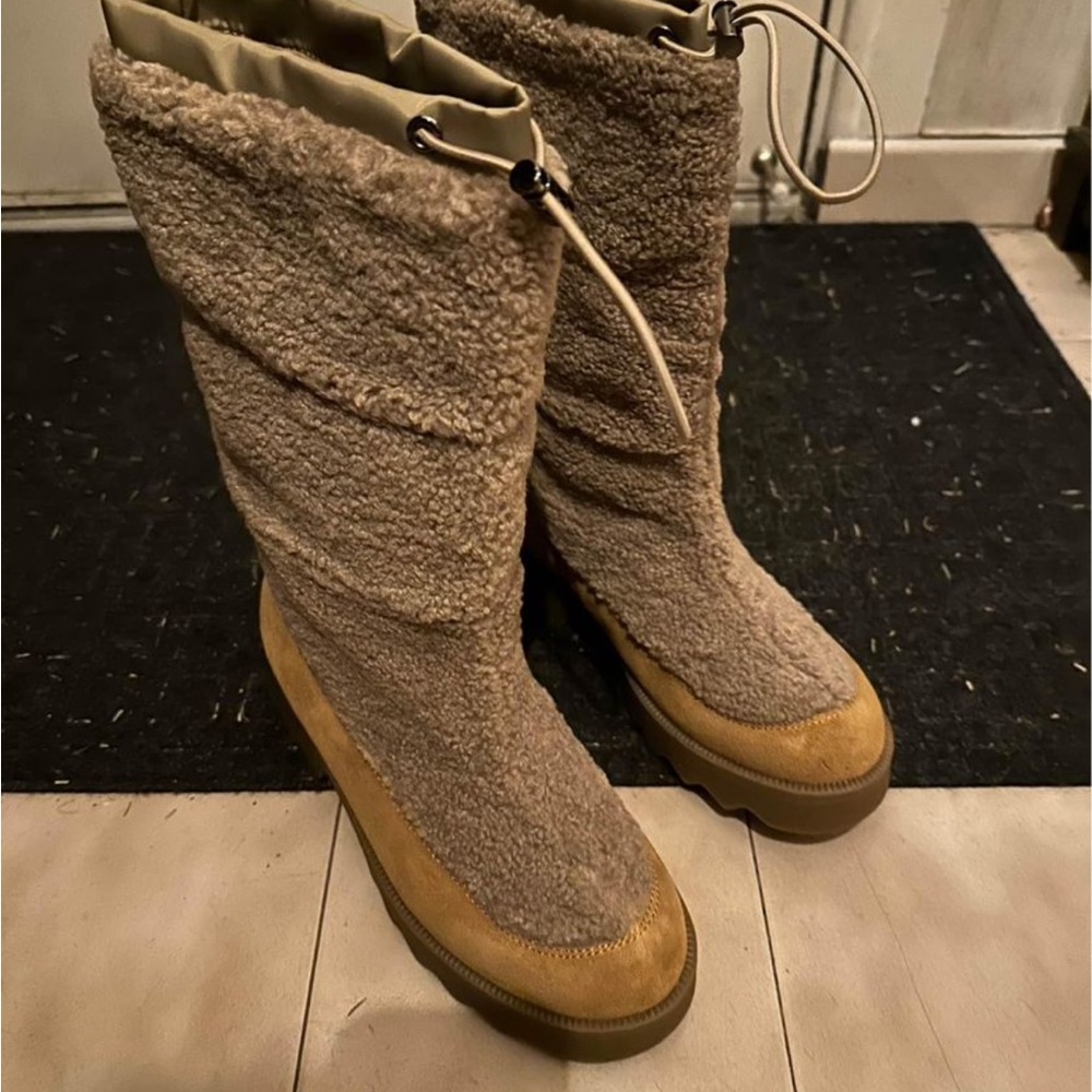Aerosoles boots sz 8.5